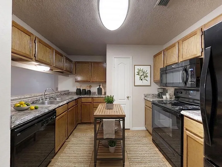 Country View Apartments — Photo 52