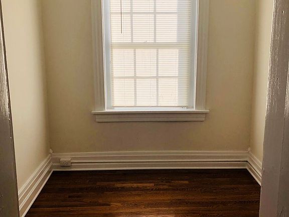 2nd image of 3100 Stuart Ave APT 02