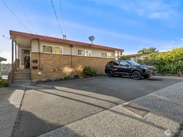 2551 13th Avenue W, Seattle, WA 98119
