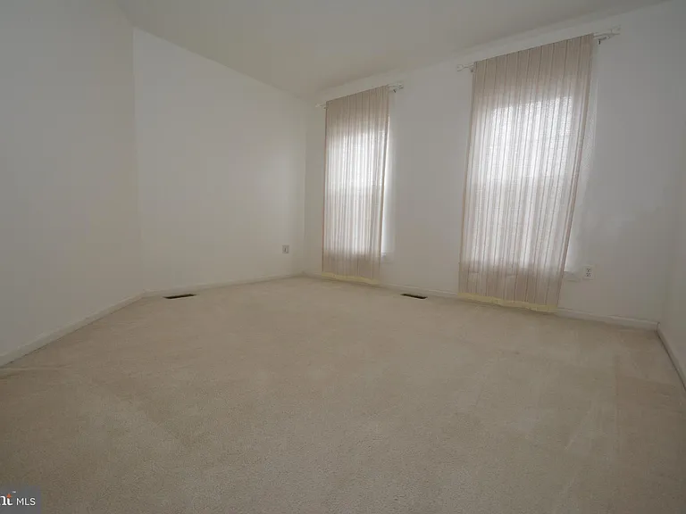 325 Winter Walk Dr — Photo 33