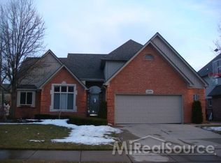 20080 Woodbridge Dr, Macomb, MI 48044
