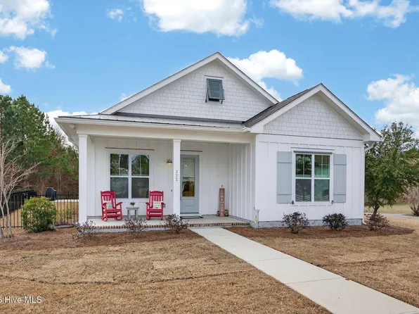 332 Cornubia Drive, Castle Hayne, NC 28429