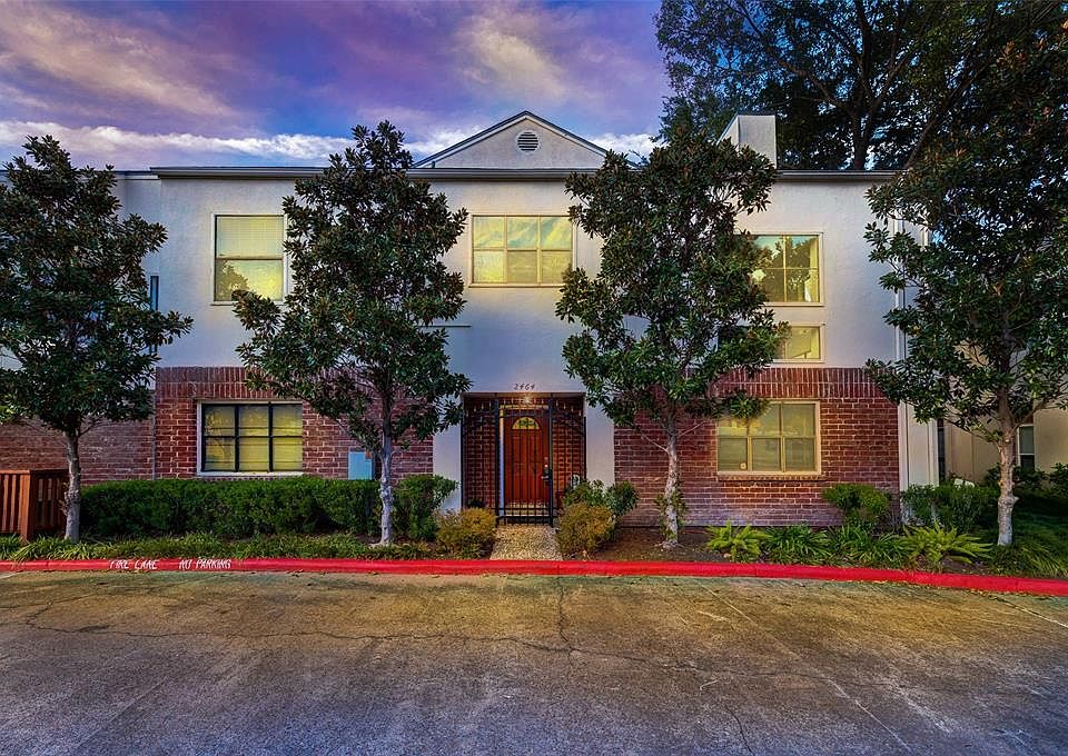 1st image of 2464 Bering Dr
