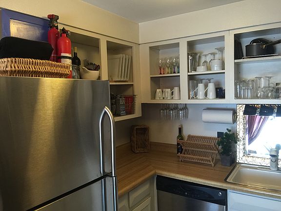 4th image of 1366 N Garfield St APT 306