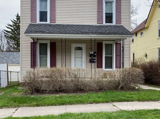 812 Clancy Ave NE, Grand Rapids, MI 49503