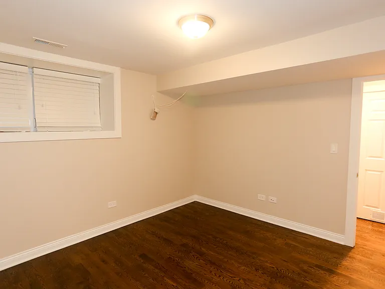 1218 W Diversey Pkwy #G — Photo 30