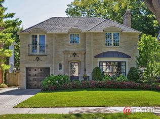 2125 Kenilworth Ave, Wilmette, IL 60091