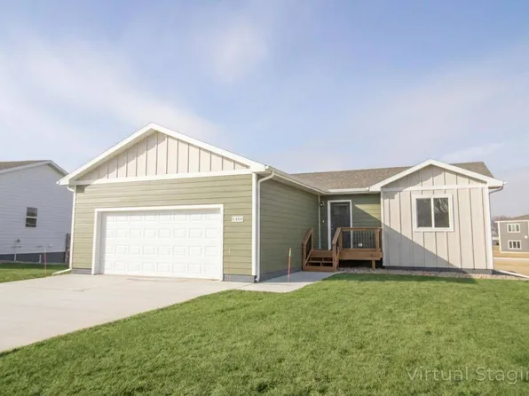 1489 Jefferson Ln, Rock Valley, IA 51247