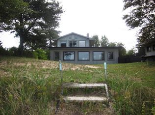 3096 Island Beach Rd, Marquette, MI 49855