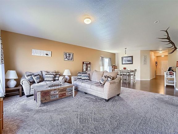 5th image of 481 Reserve Ave