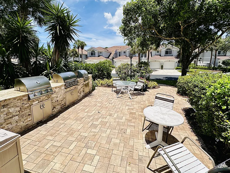 25216 Pelican Creek Cir #102 — Photo 33