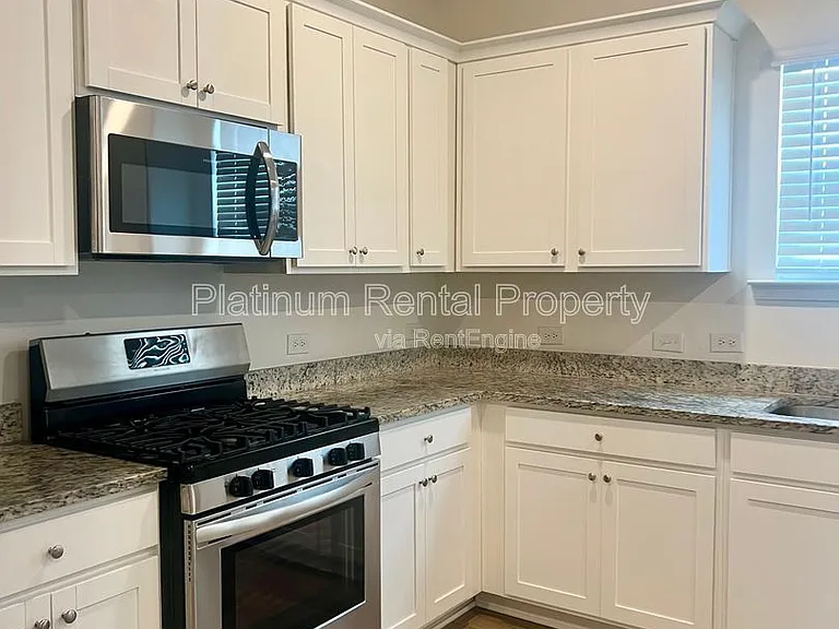 3843 Rustic Barn Way — Photo 5