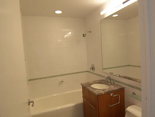 Rented by Fox Residential Group | media 18