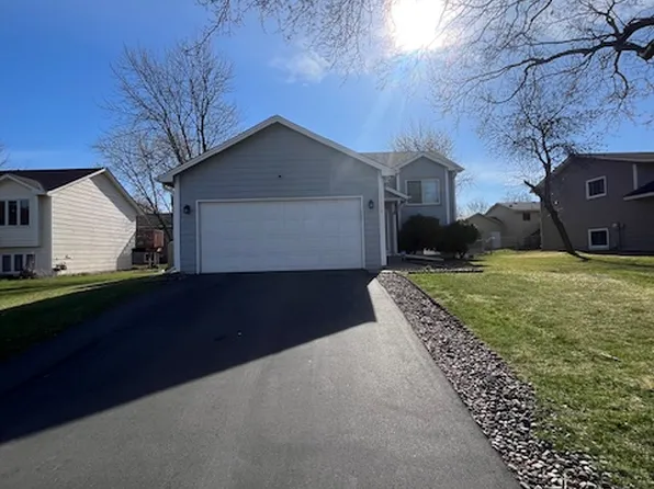 10918 Kentucky Ave N, Champlin, MN 55316