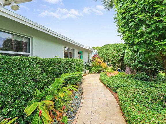3rd image of 14313 Evelyn Drive