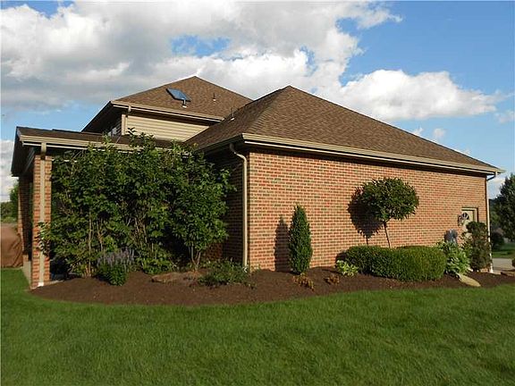 2nd image of 11855 Waterford Dr