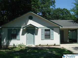 817 5th Ave SE #B, Decatur, AL 35601