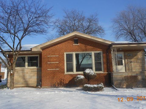 1st image of 841 Willow Dr