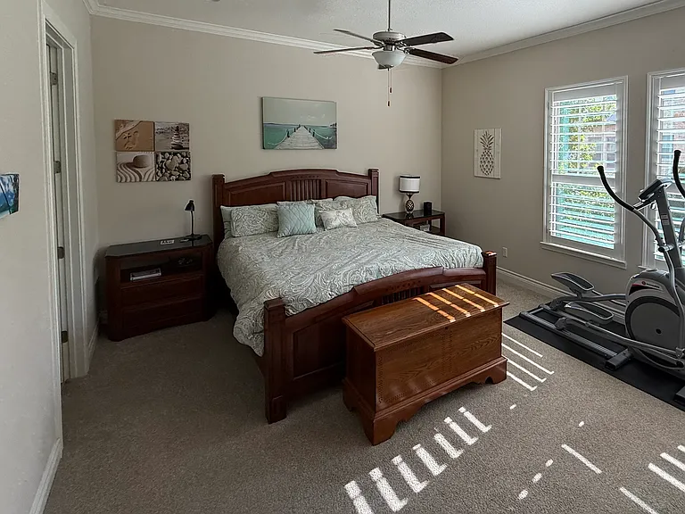 1201 Highknoll Ln — Photo 5