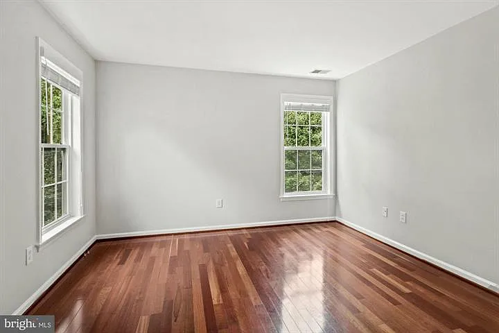 6212 Lilac Bush Ln — Photo 5