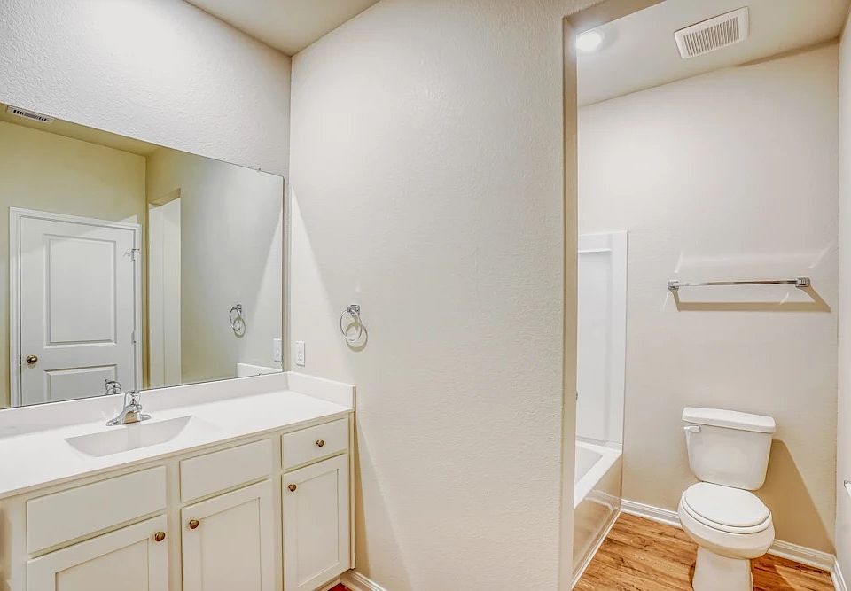 1st image of 959 Finrod Way