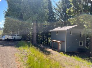 1581 S Crestline Dr, Waldport, OR