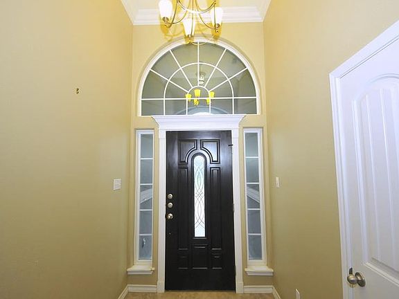 2nd image of 15609 Escapade St
