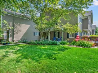 453 Village Creek Dr #453, Lake In The Hills, IL 60156