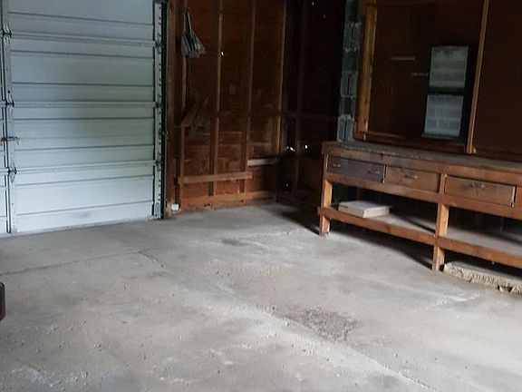 4th image of 28650 Essex St