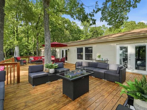 107 Bayshore Cv, Hot Springs, AR 71901