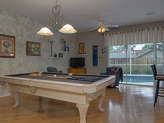 4th image of 6017 La Playa Ct