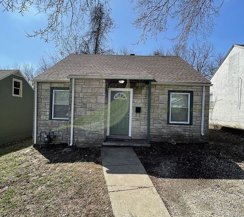 1st image of 3825 E 53rd Ter