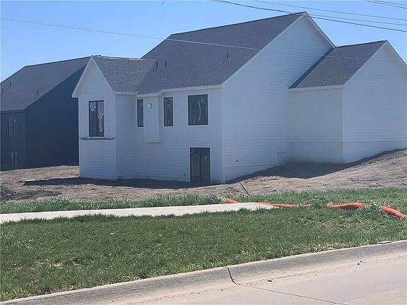 2nd image of 716 NW 31st St