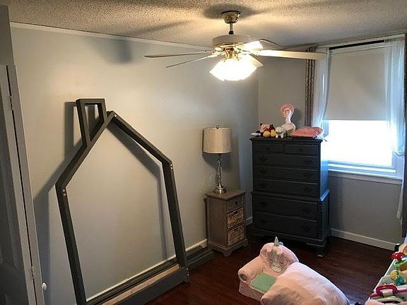 4th image of 4442 Oakmont St