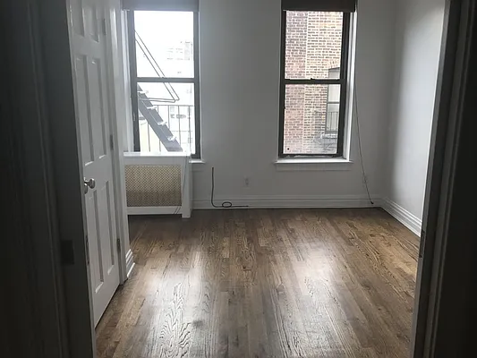 Rented by Platinum Properties | media 34