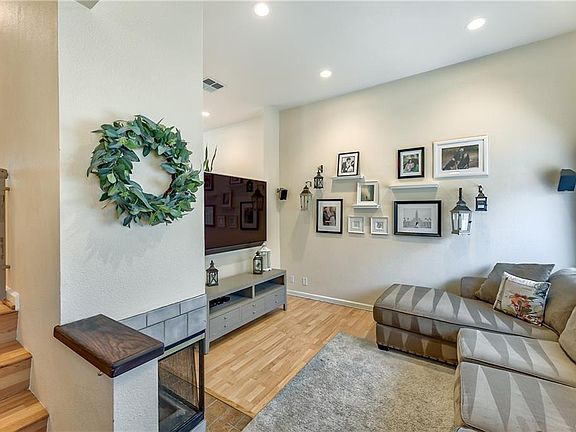 5th image of 17928 River Cir