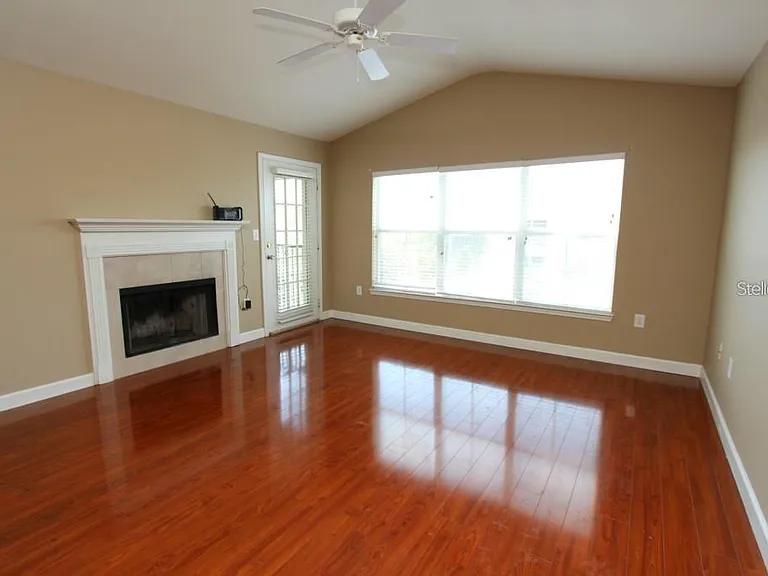 18517 Bridle Club Dr #18517 — Photo 2