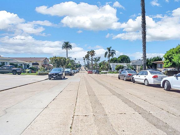 3rd image of 4859 Santa Cruz Ave