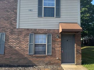 102 Hickory Trce APT 4, Clarksville, TN 37040