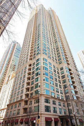 1st image of 25 E Superior St APT 2806