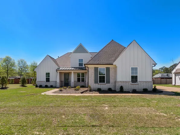 12345 Wilson Lake Dr, Arlington, TN 38002