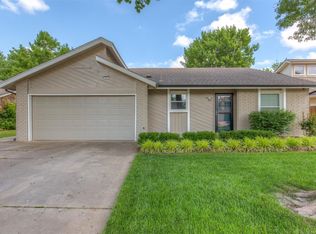 135 W L St, Jenks, OK 74037