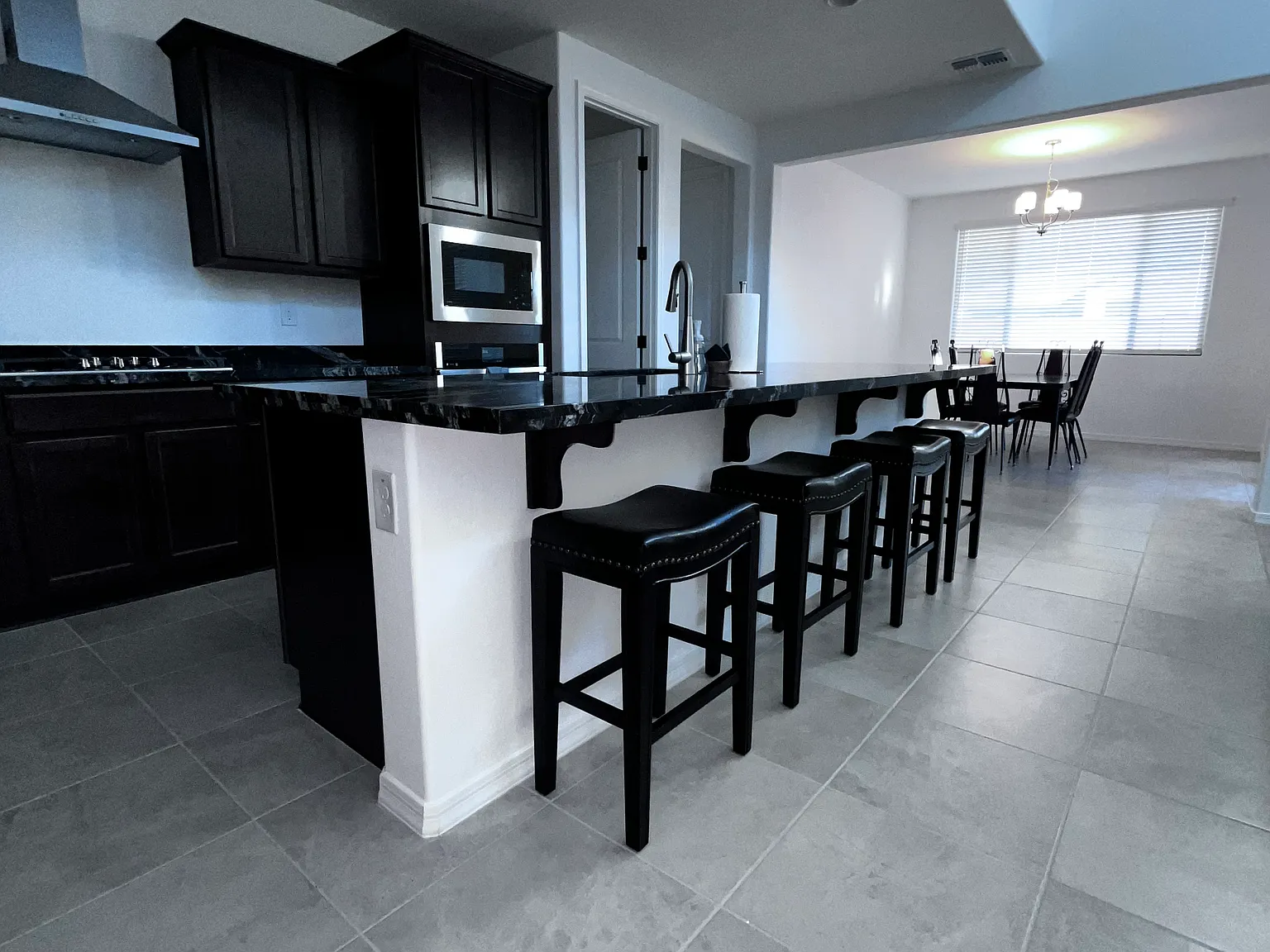 5332 W Rainwater Dr — Photo 2