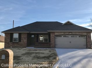 816 Trail Point Ct, Nixa, MO 65714