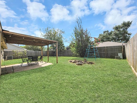 2nd image of 2519 Colonial Ridge Dr