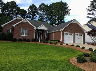 40 Brookwood Dr, Smithfield, NC 27577