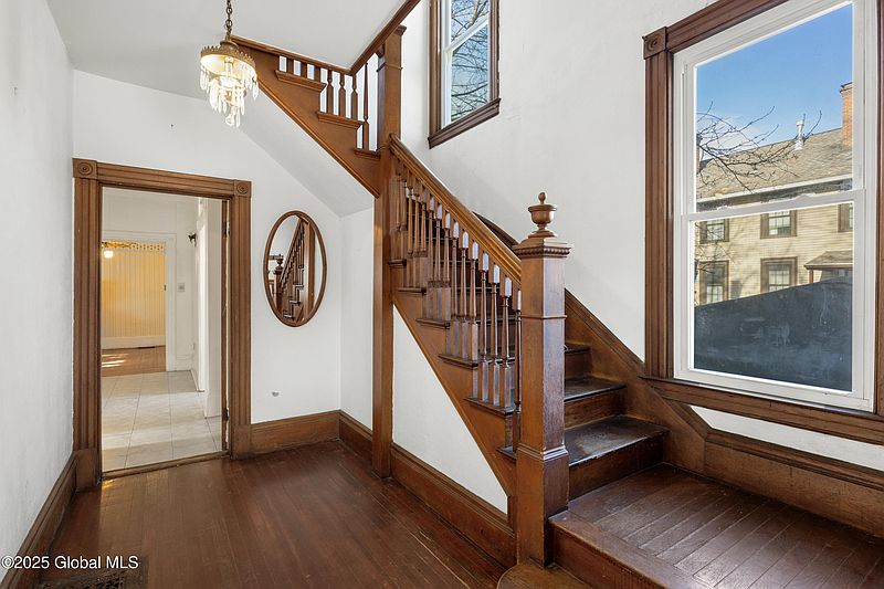 3rd image of 117 Union Street