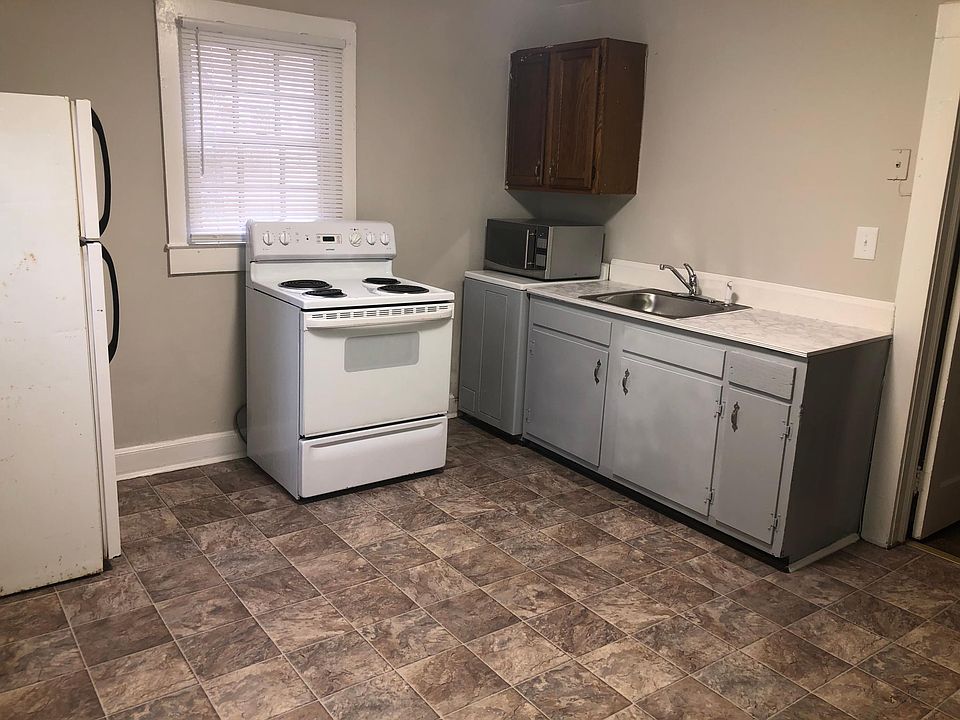 1st image of 427 Stewart St APT A