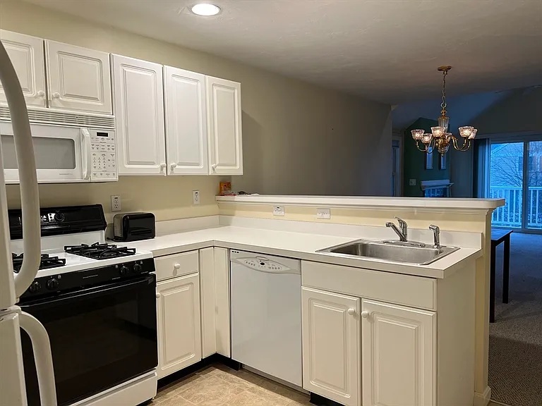 396 Tilden Commons Ln #396 — Photo 5