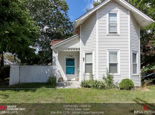 1336 Cove Ave, Lakewood, OH 44107